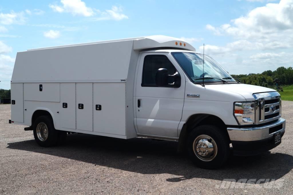 Ford E 450 皮卡车