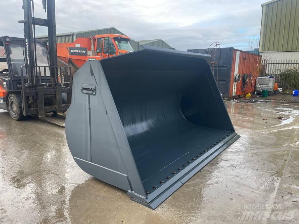 Doosan DL550 挖斗