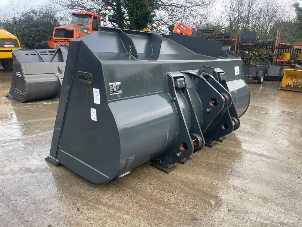 Doosan DL550 挖斗