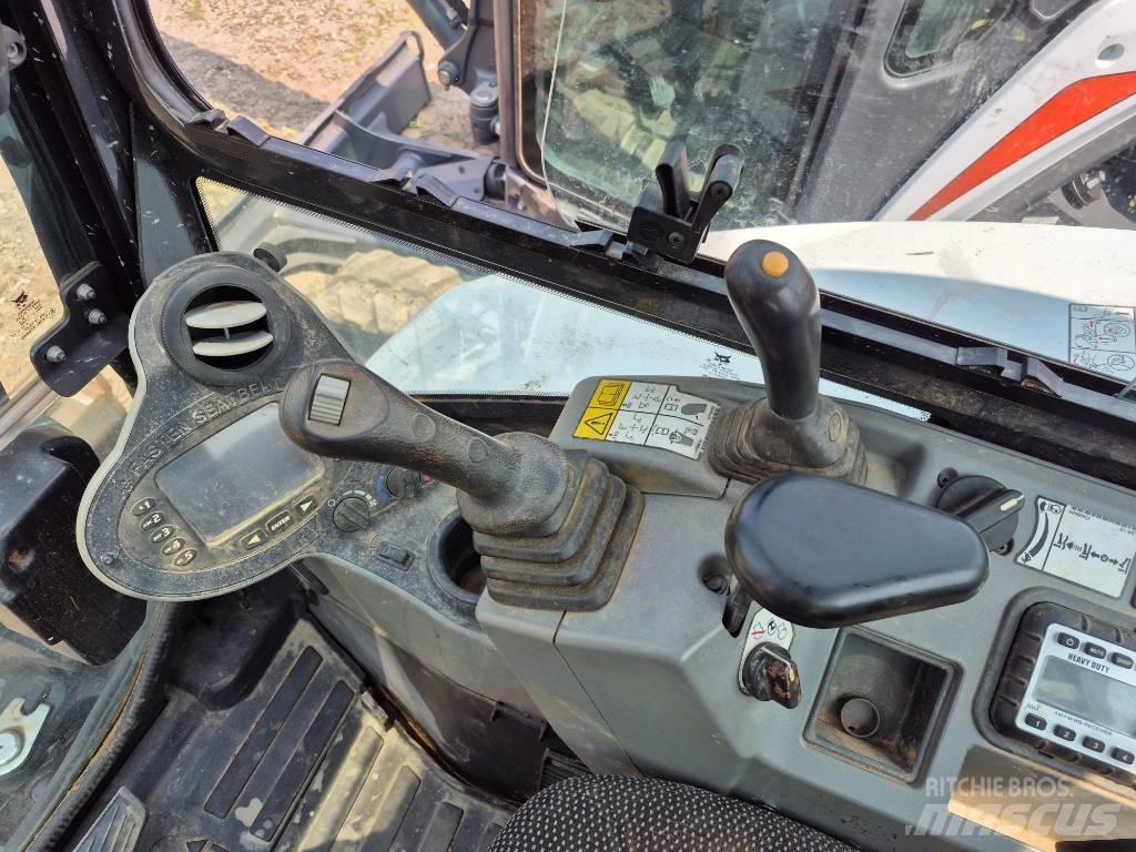 Bobcat E 32i 履带挖掘机