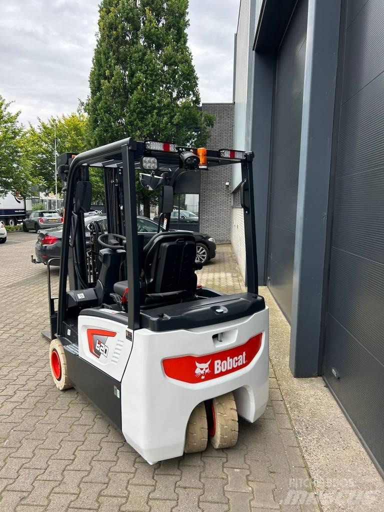 Bobcat B 20 T-7 Plus 电动叉车
