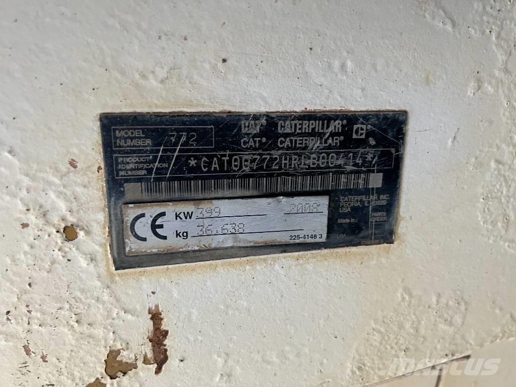 CAT 772 铰接式自卸车