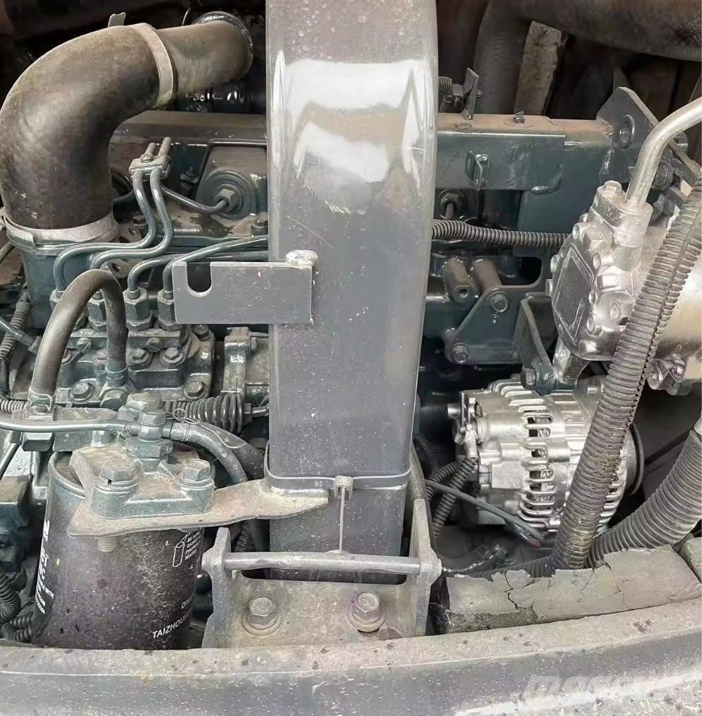 Kubota KX 185-3 中型挖掘机