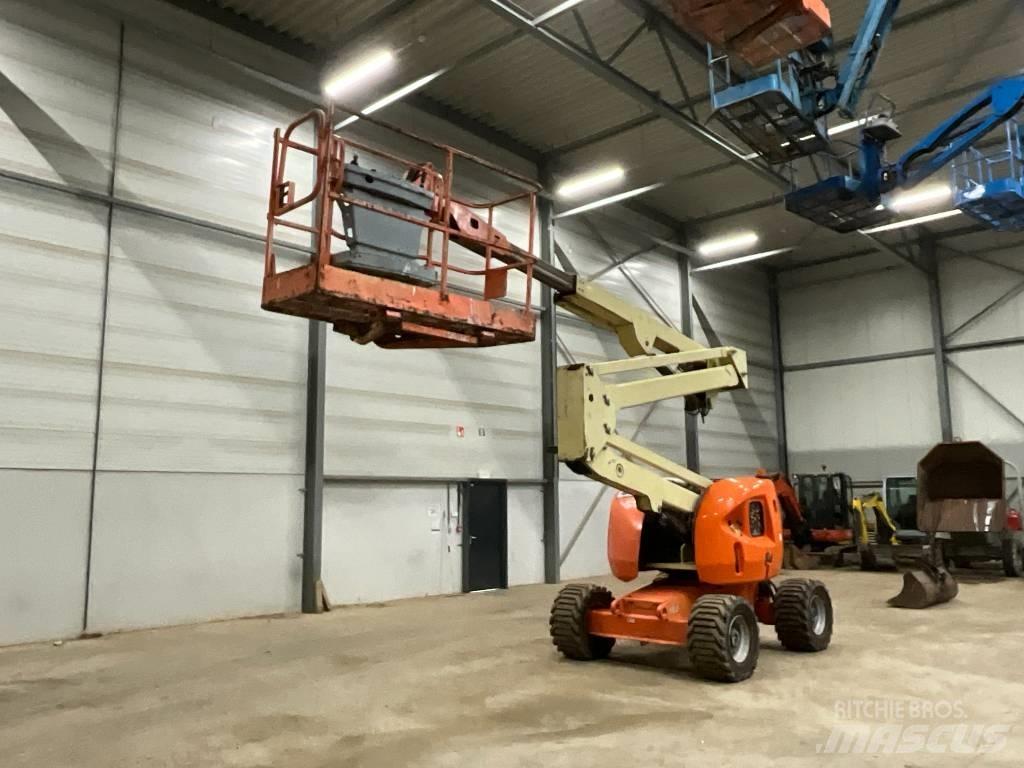 JLG 450 AJ 曲臂高空工作平台