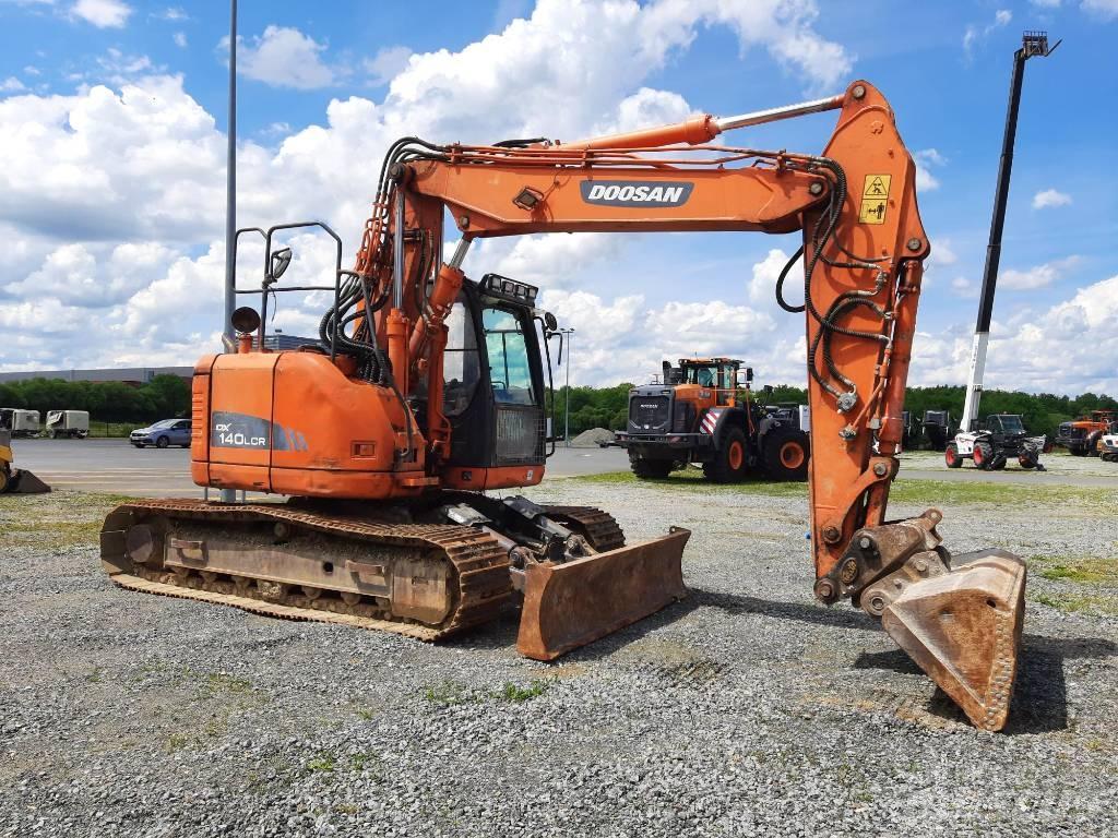 Doosan DX 140 LCR-3 履带挖掘机
