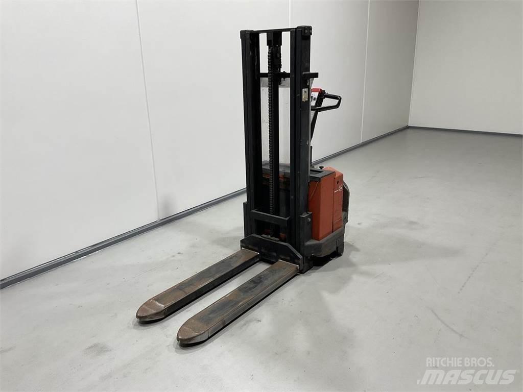 BT PSS 1200 行走式堆垛机