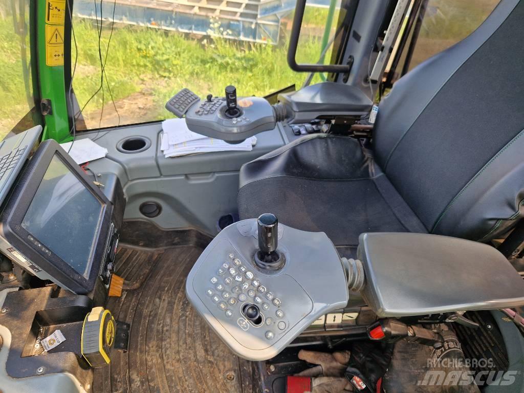 John Deere 1170E 收割机