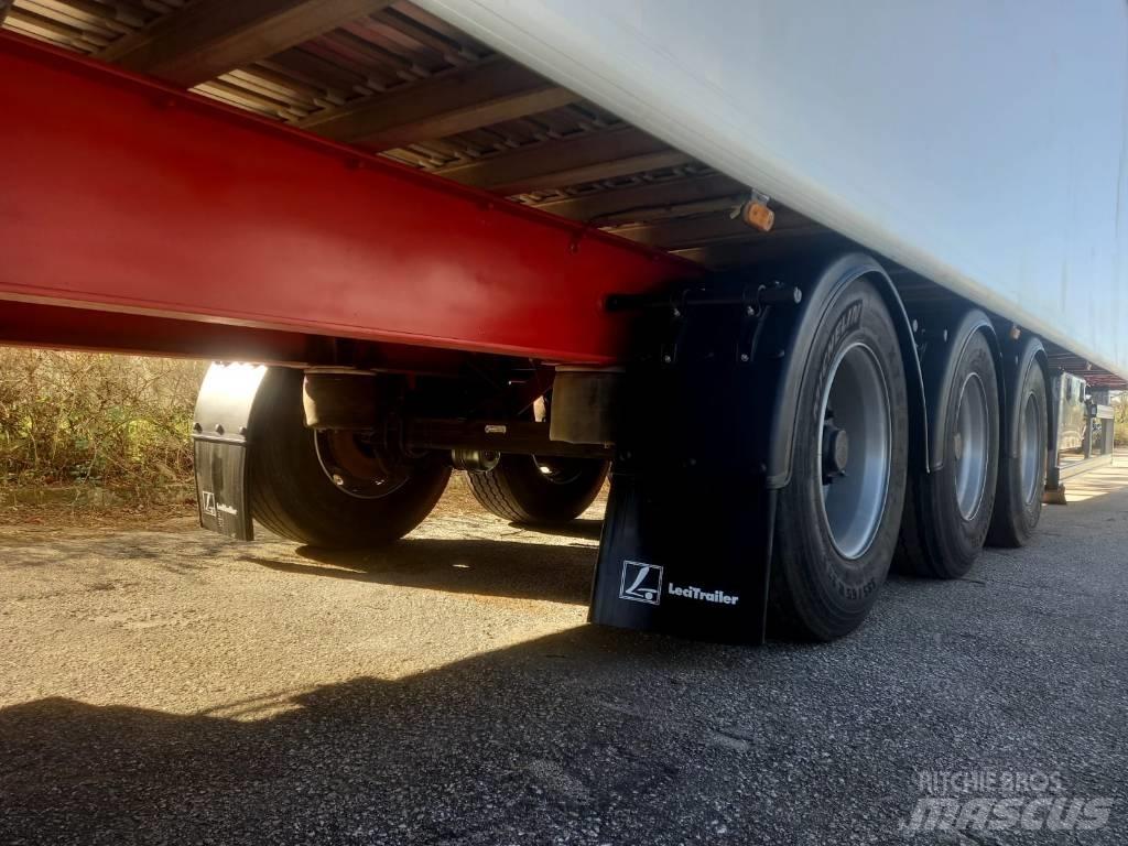 Lecitrailer PM3S 自装卸半拖车