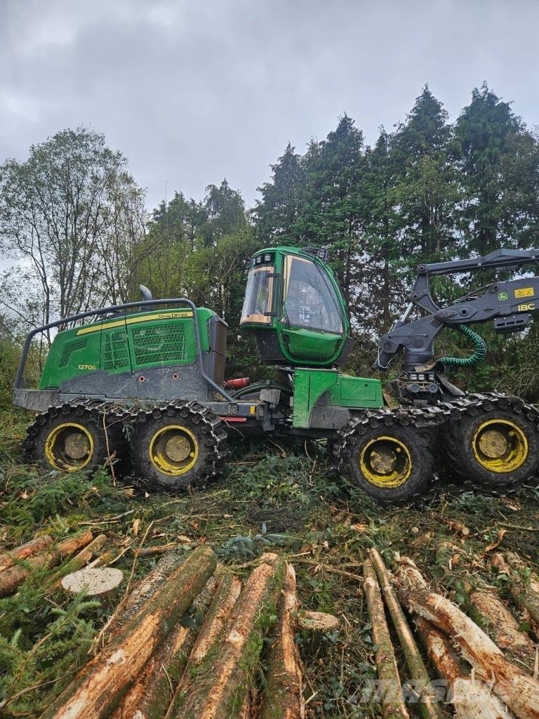 John Deere 1270G 8WD 收割机