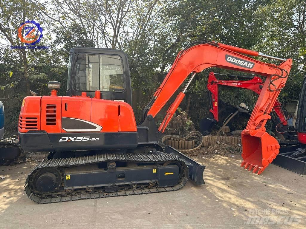 Doosan 55 小型挖掘机