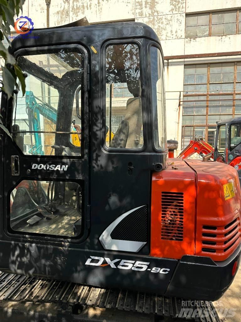 Doosan 55 小型挖掘机