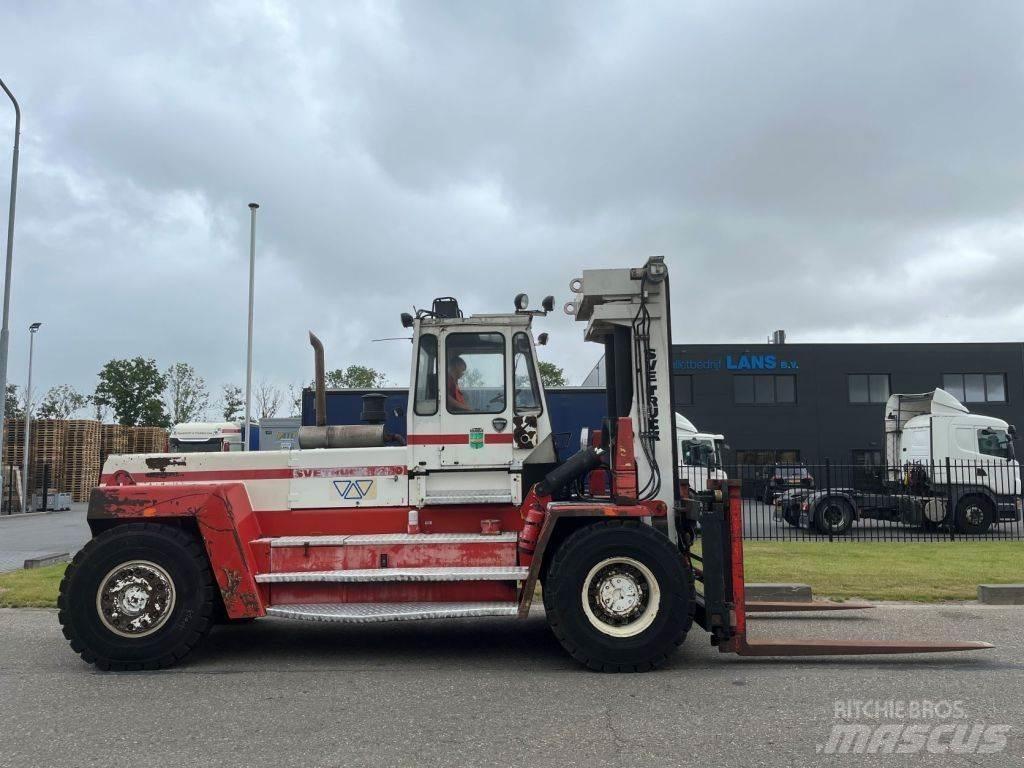 Svetruck 25 120 45 柴油叉车