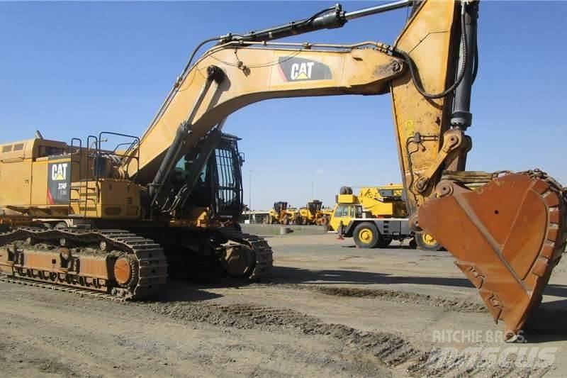 CAT 374FL 小型挖掘机