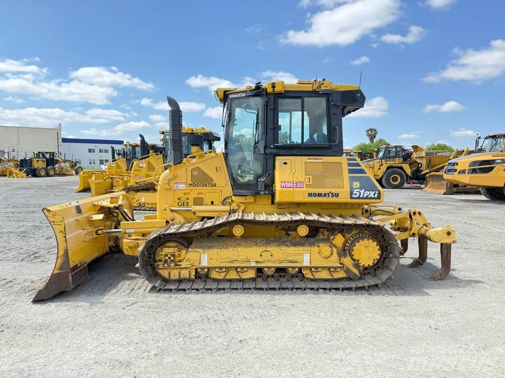 Komatsu D51PXi-24 履带式推土机
