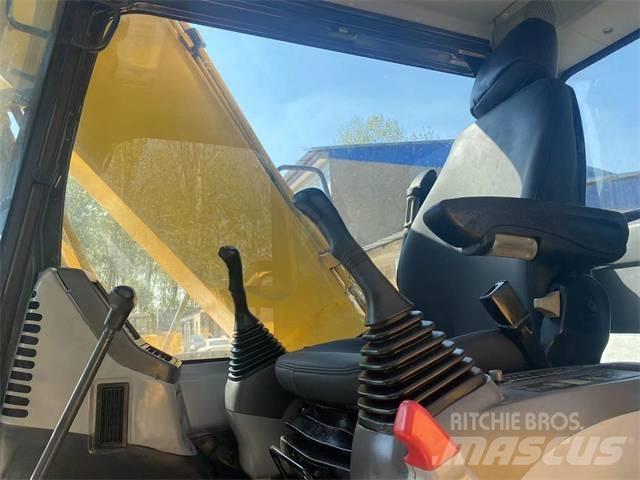 Komatsu PC160-7 履带挖掘机