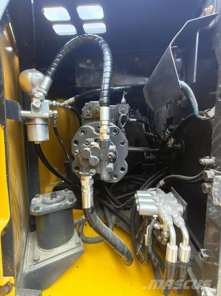 Sumitomo SH120 履带挖掘机