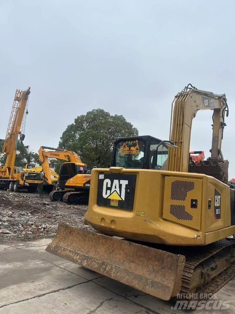CAT 307.5 中型挖掘机