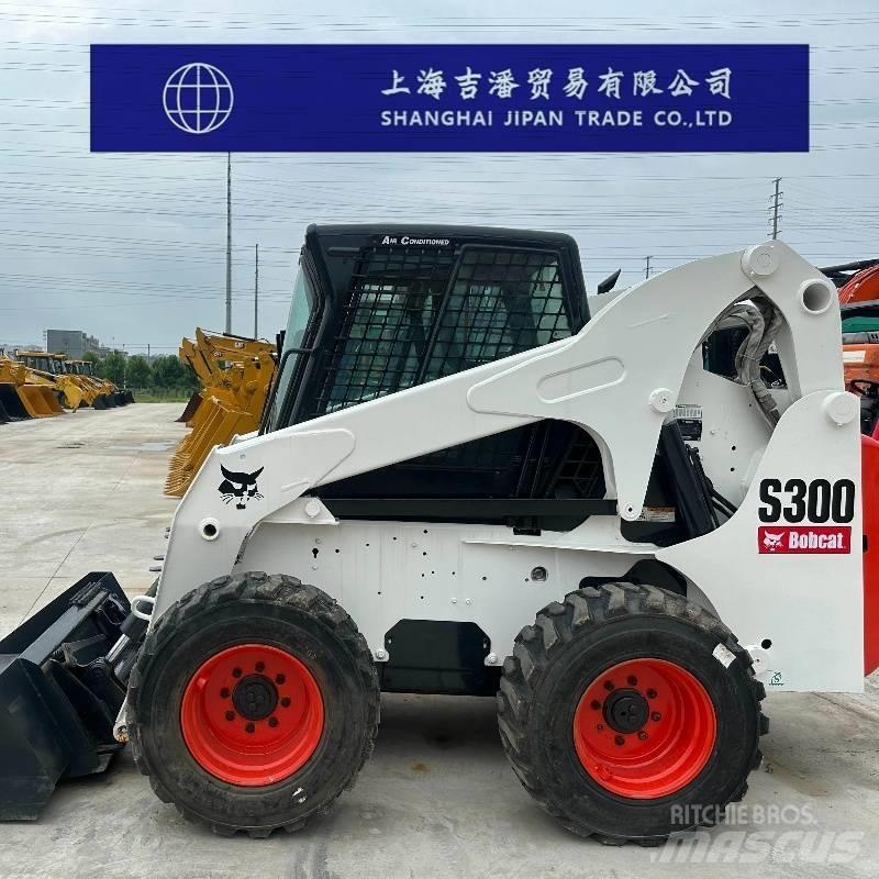 Bobcat S 300 滑移装载机