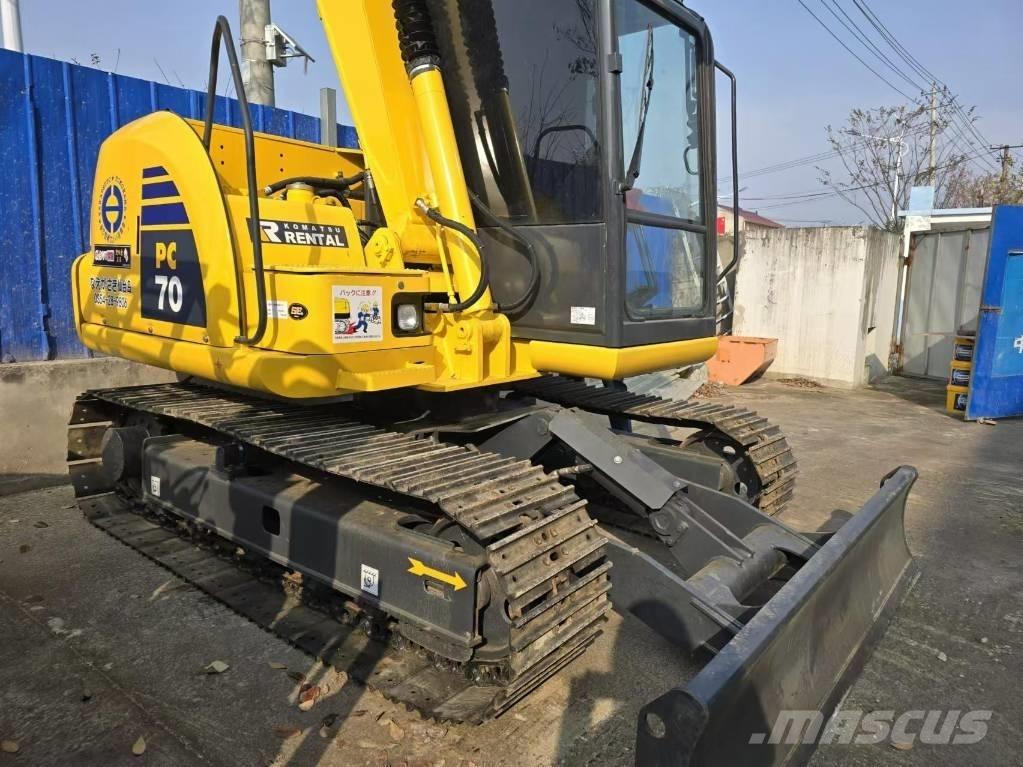 Komatsu PC 70 小型挖掘机