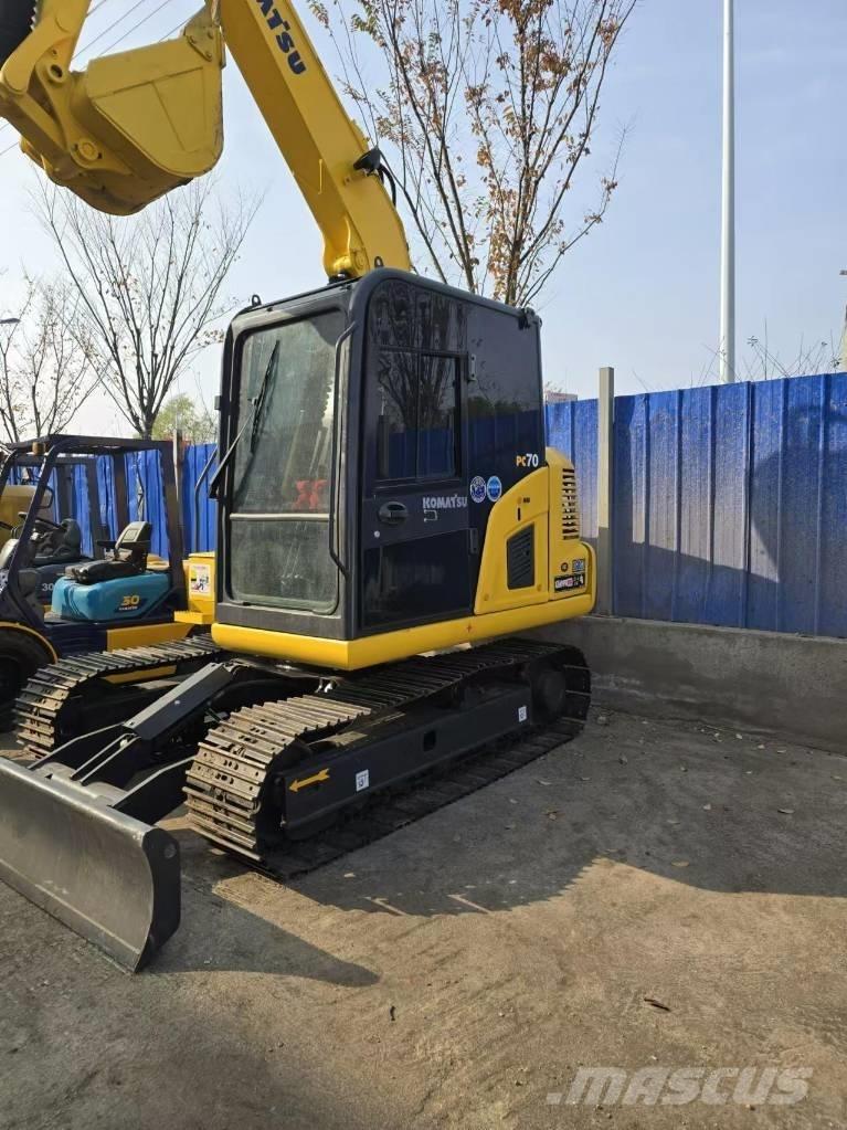 Komatsu PC 70 小型挖掘机