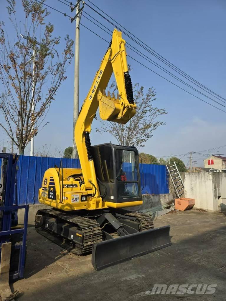 Komatsu PC 70 小型挖掘机