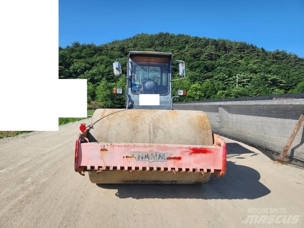 Hamm 3411 双轮压路机