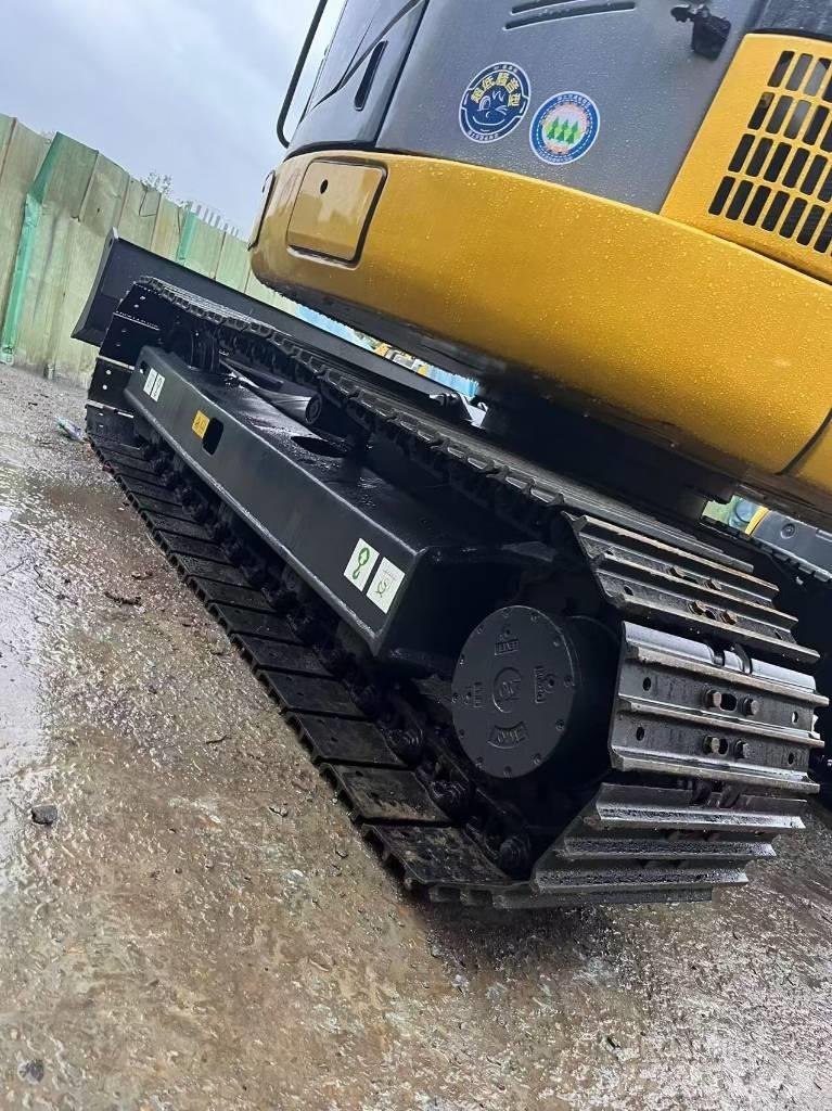 Komatsu PC 78 履带挖掘机