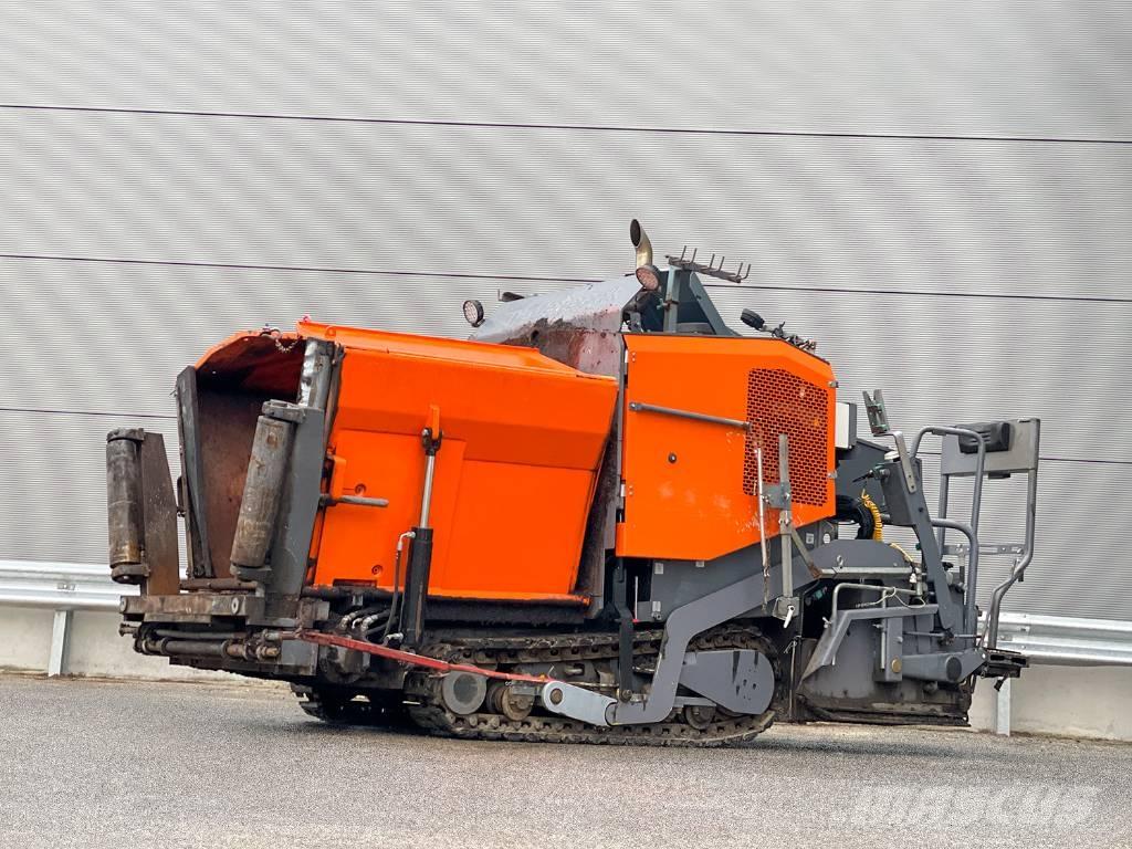 Dynapac F1200CS 沥青摊铺机