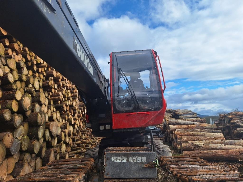 Komatsu 901 XC 收割机