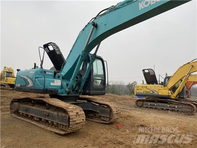 Kobelco SK200 履带挖掘机