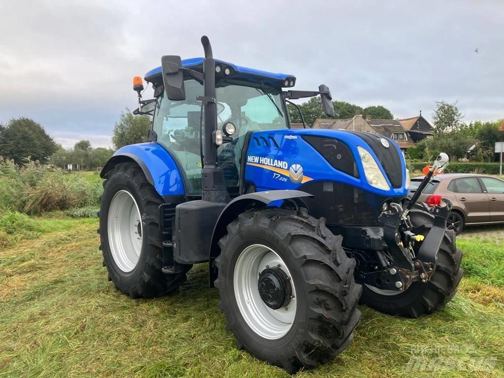 New Holland T7.225 拖拉机/农用车