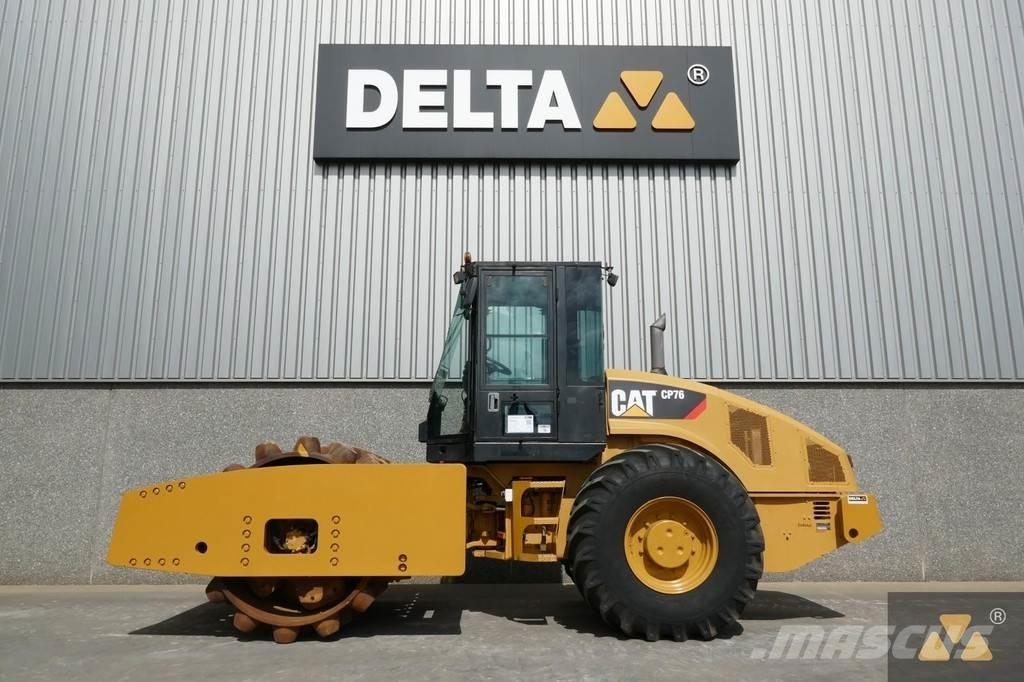 CAT CP76 单轮压路机