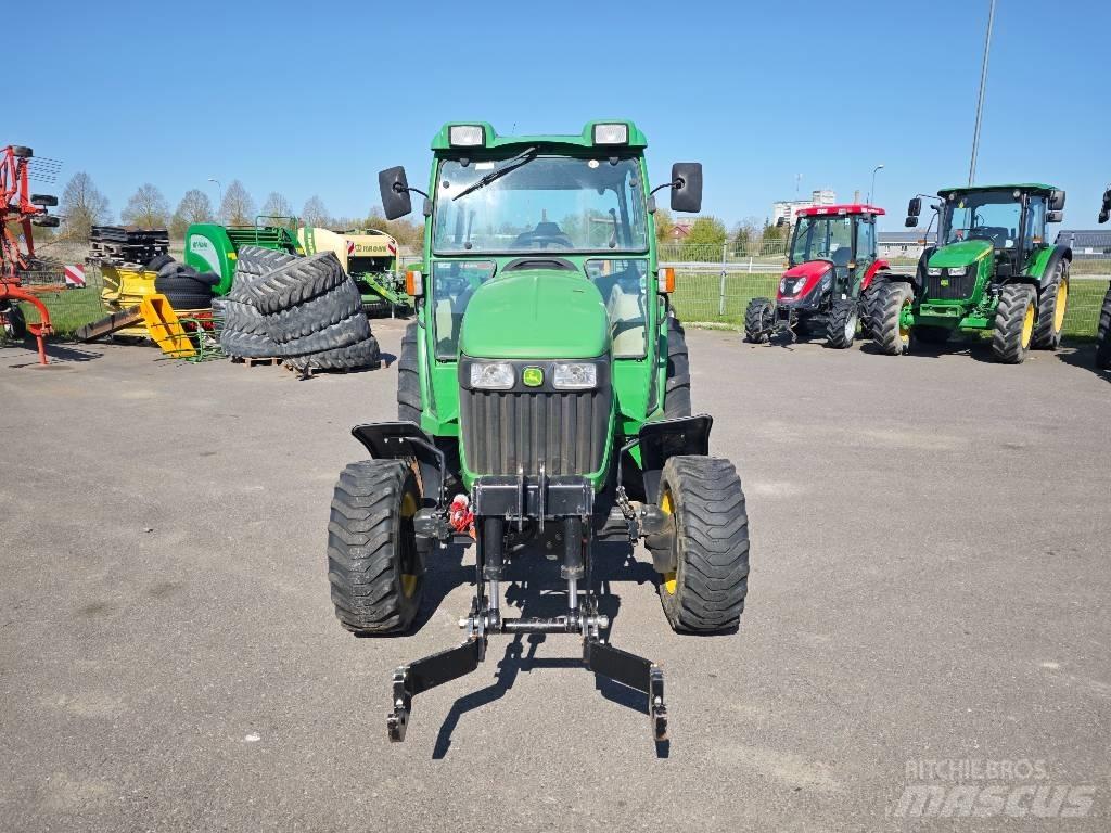 John Deere 4520 小型拖拉机