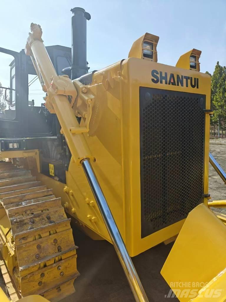 Shantui SD 32 履带式推土机