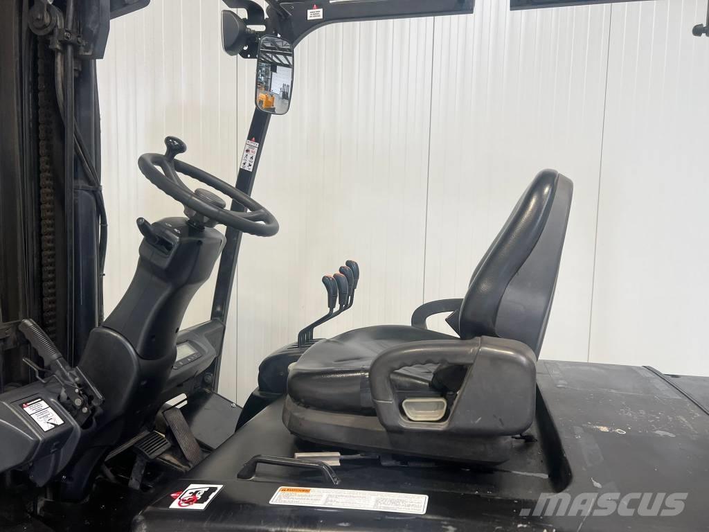 Doosan B50X-5 电动叉车