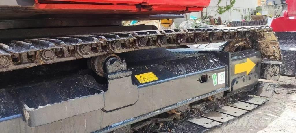 Kubota KX 183 中型挖掘机