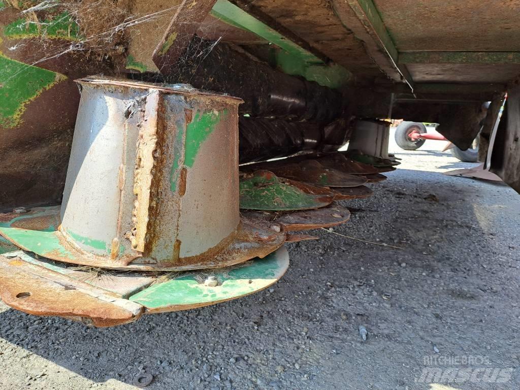 John Deere 1460 割草调节装置