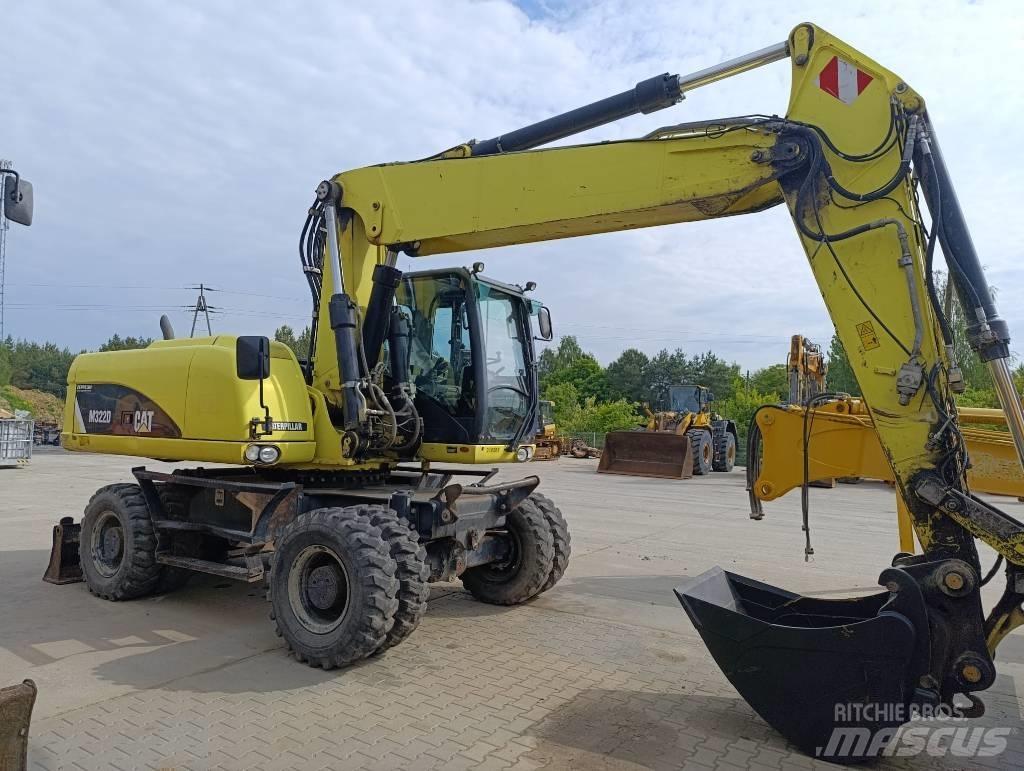CAT M 322 D 轮式挖掘机
