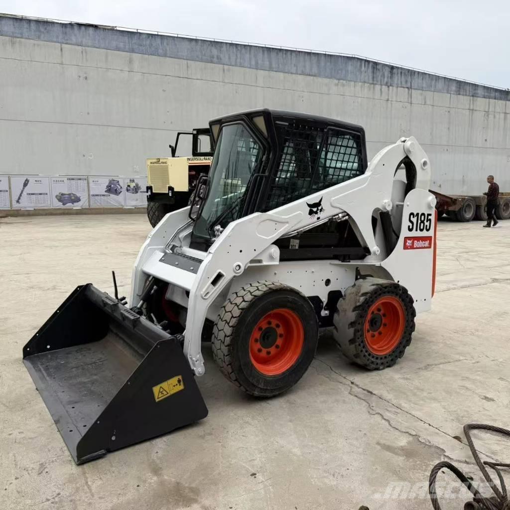 Bobcat S185 滑移装载机