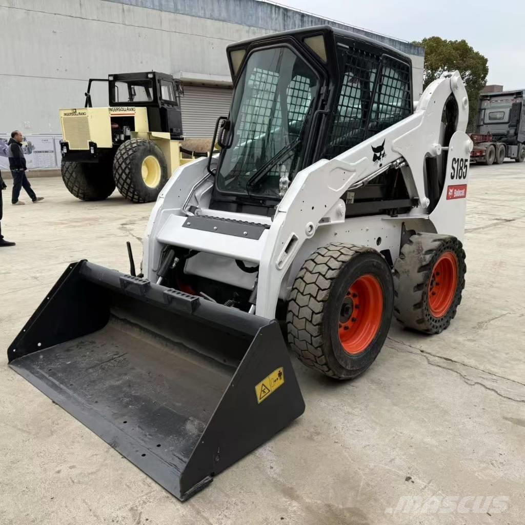 Bobcat S185 滑移装载机