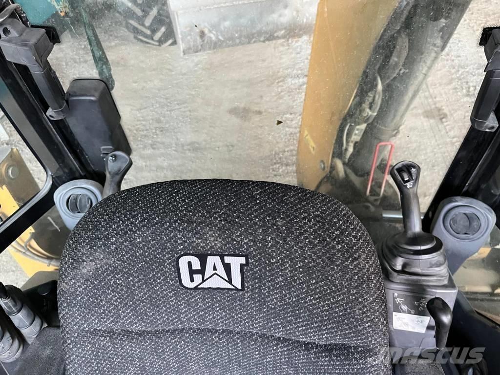 CAT 432 F 2 反铲装载机