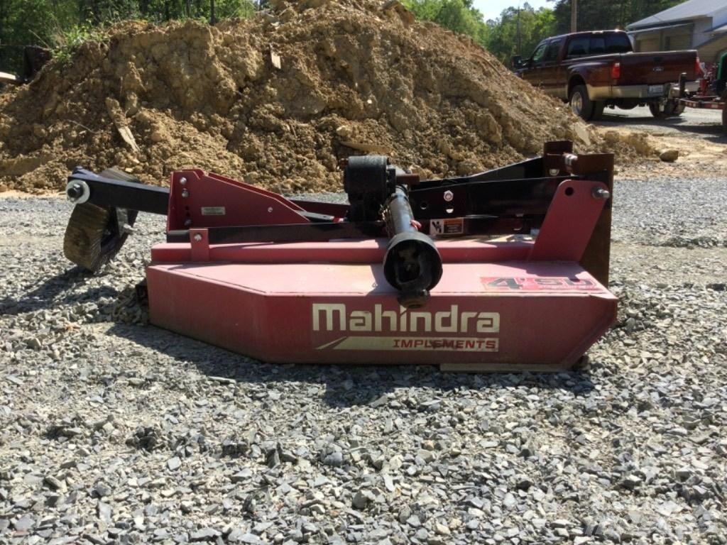 Mahindra MAH-4 牧场割草机和切顶器