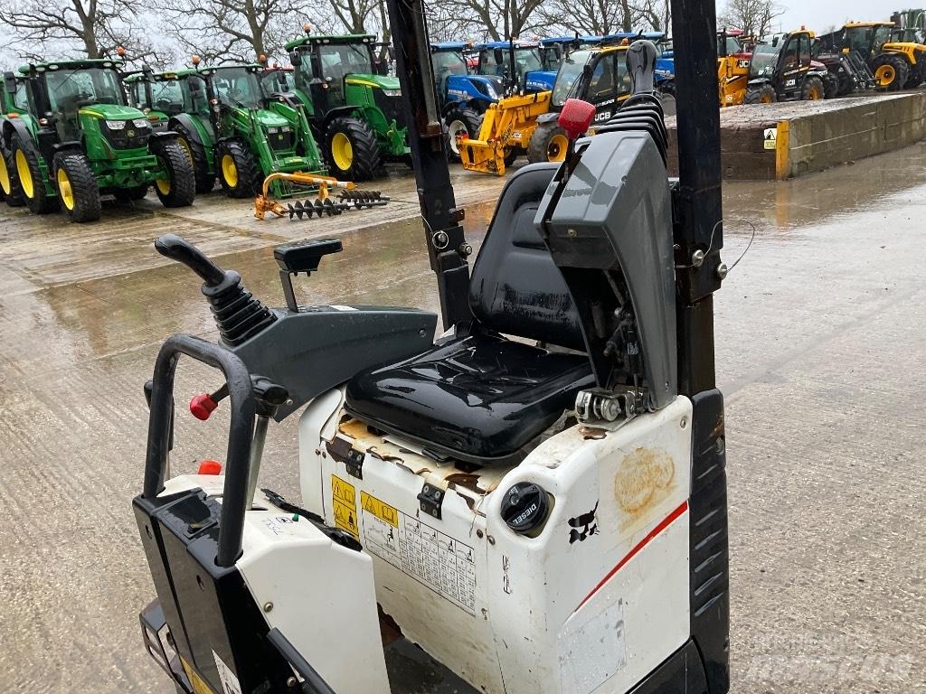 Bobcat E 10 小型挖掘机