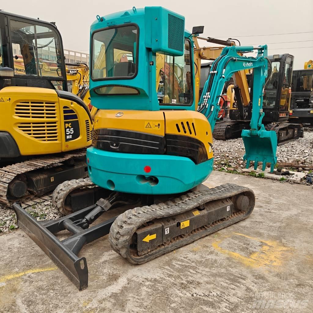 Kubota U 35 小型挖掘机