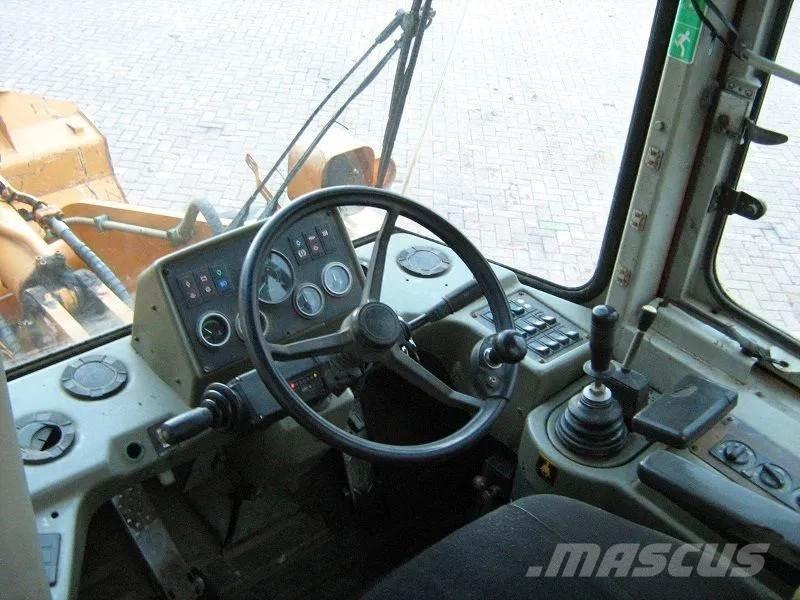 Hyundai HL740-3 轮式装载机