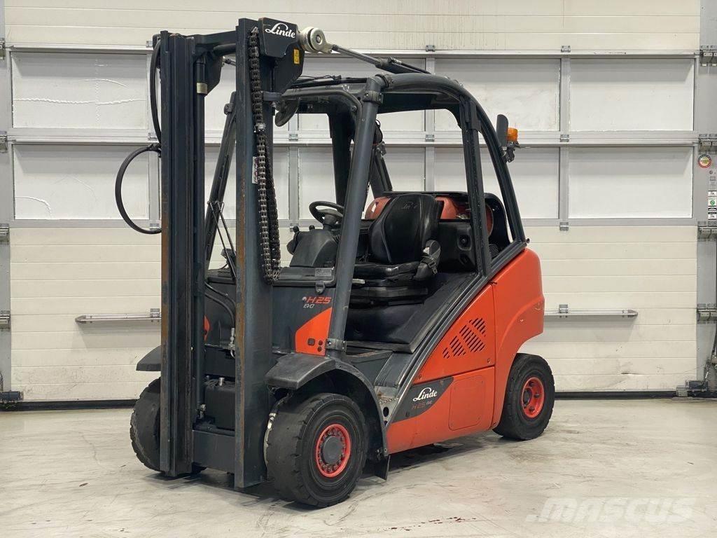 Linde H25T-02 天然气叉车