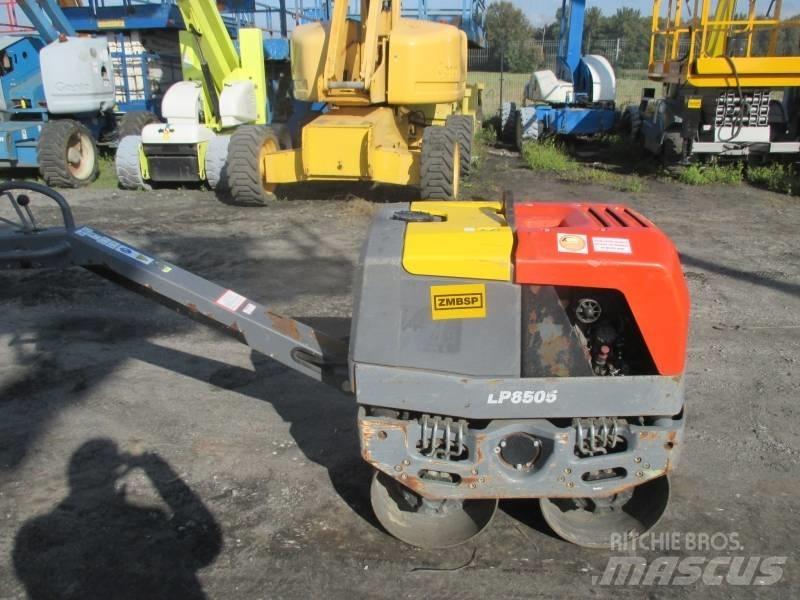 Atlas Copco LP 6500 双轮压路机