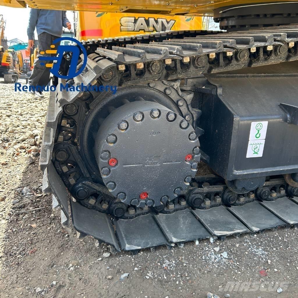 Komatsu PC200-8 履带挖掘机