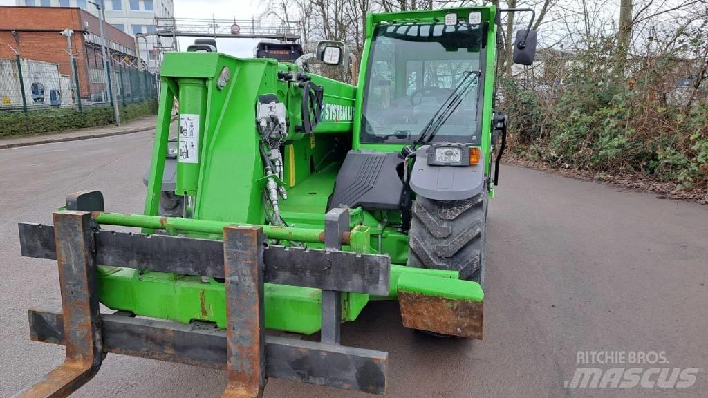 Merlo P30.10 伸缩臂叉装车|叉装车
