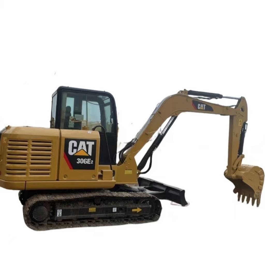 CAT 306E2 小型挖掘机